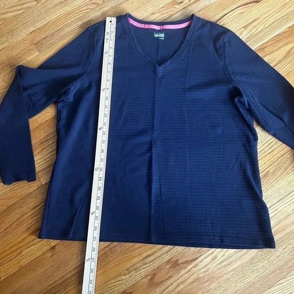 Long sleeve V-Neck top - Picture 1 of 4